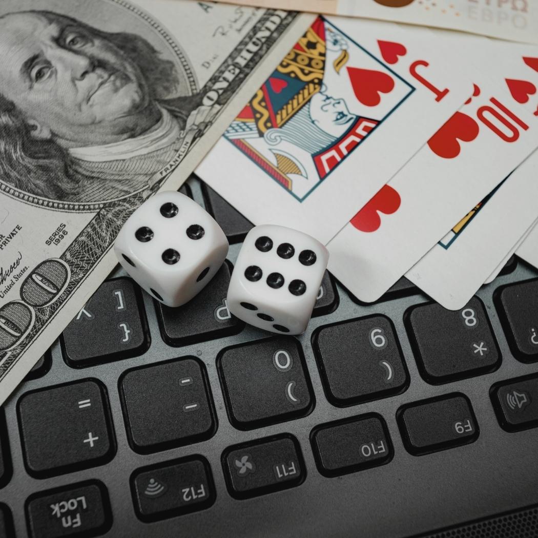 Kiểm tra các quy tắc gửi tiền và rút tiền ở sòng Casino